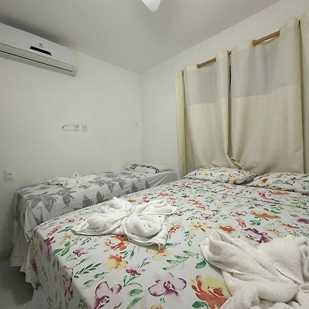 Flat Guarajuba 4 Quartos Terreo A Beira Mar - Pe Na Areia - Governanca Com Arrumadeira E Wi Fi Inclusos Camassari Zewnętrze zdjęcie