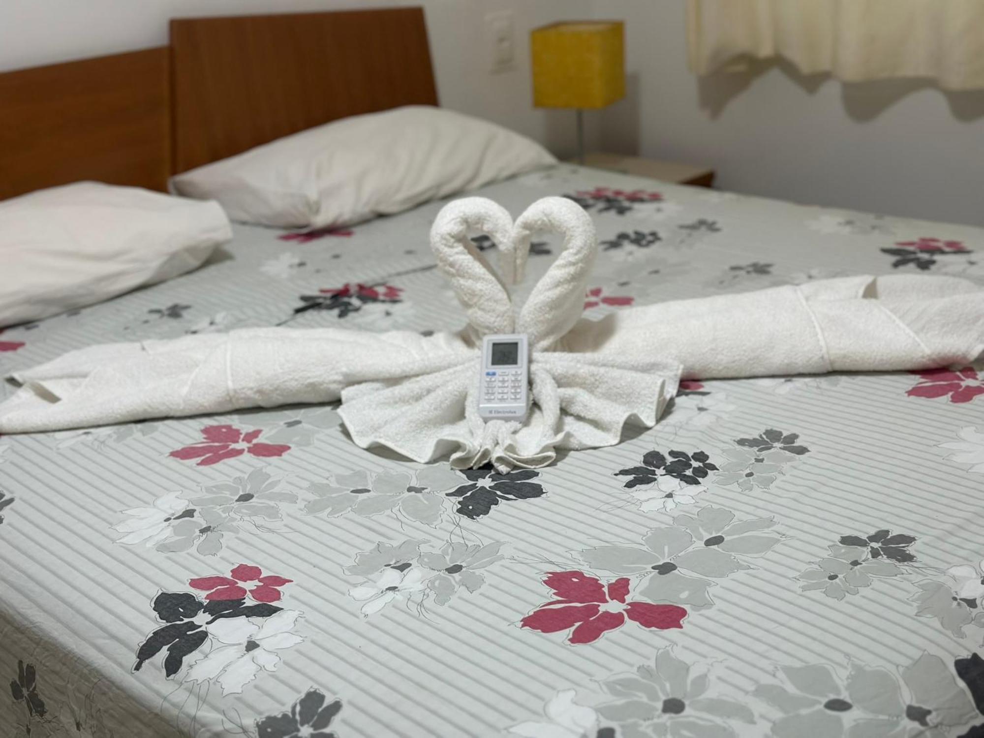 Flat Guarajuba 4 Quartos Terreo A Beira Mar - Pe Na Areia - Governanca Com Arrumadeira E Wi Fi Inclusos Camassari Zewnętrze zdjęcie