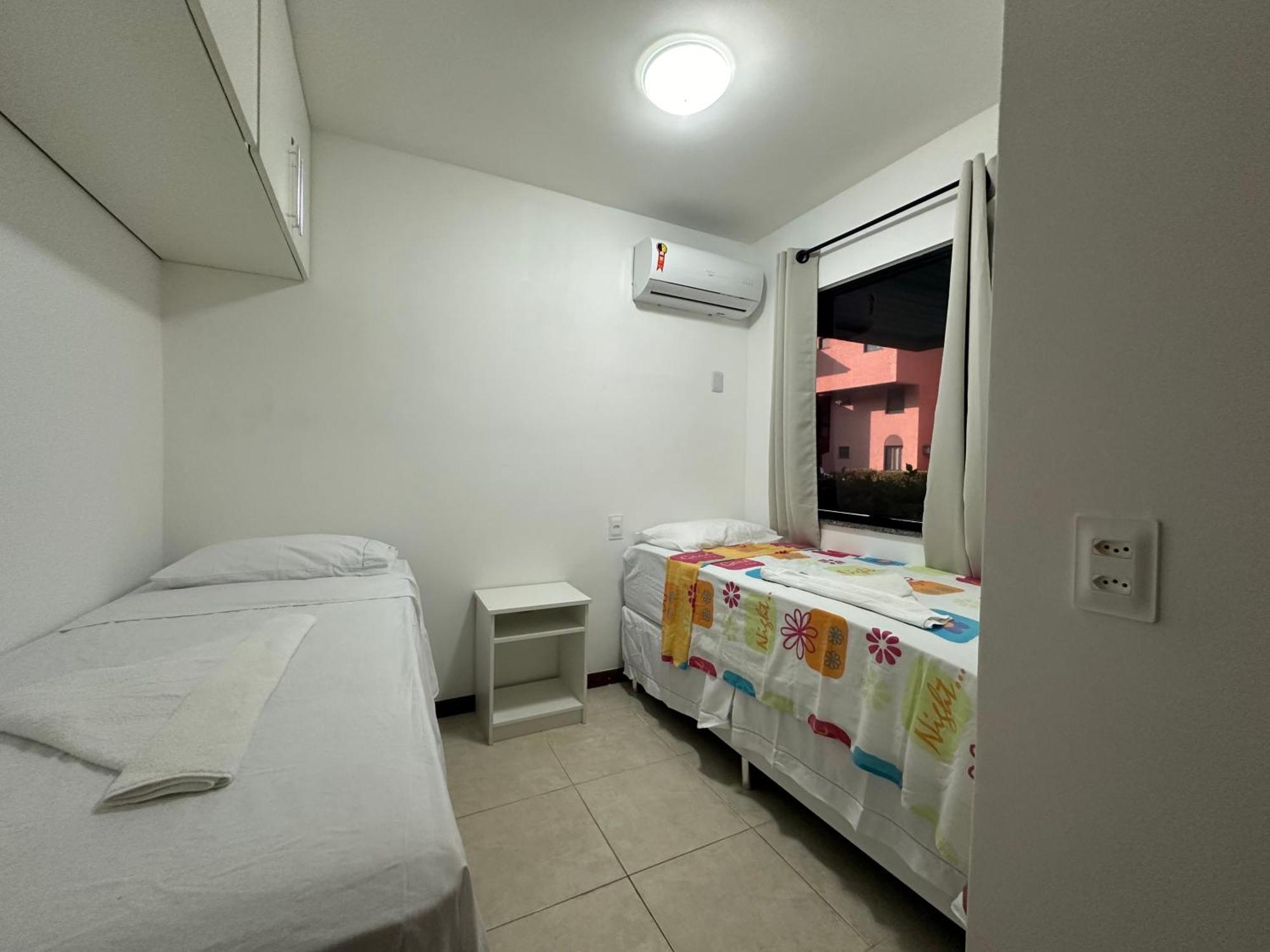Flat Guarajuba 4 Quartos Terreo A Beira Mar - Pe Na Areia - Governanca Com Arrumadeira E Wi Fi Inclusos Camassari Zewnętrze zdjęcie