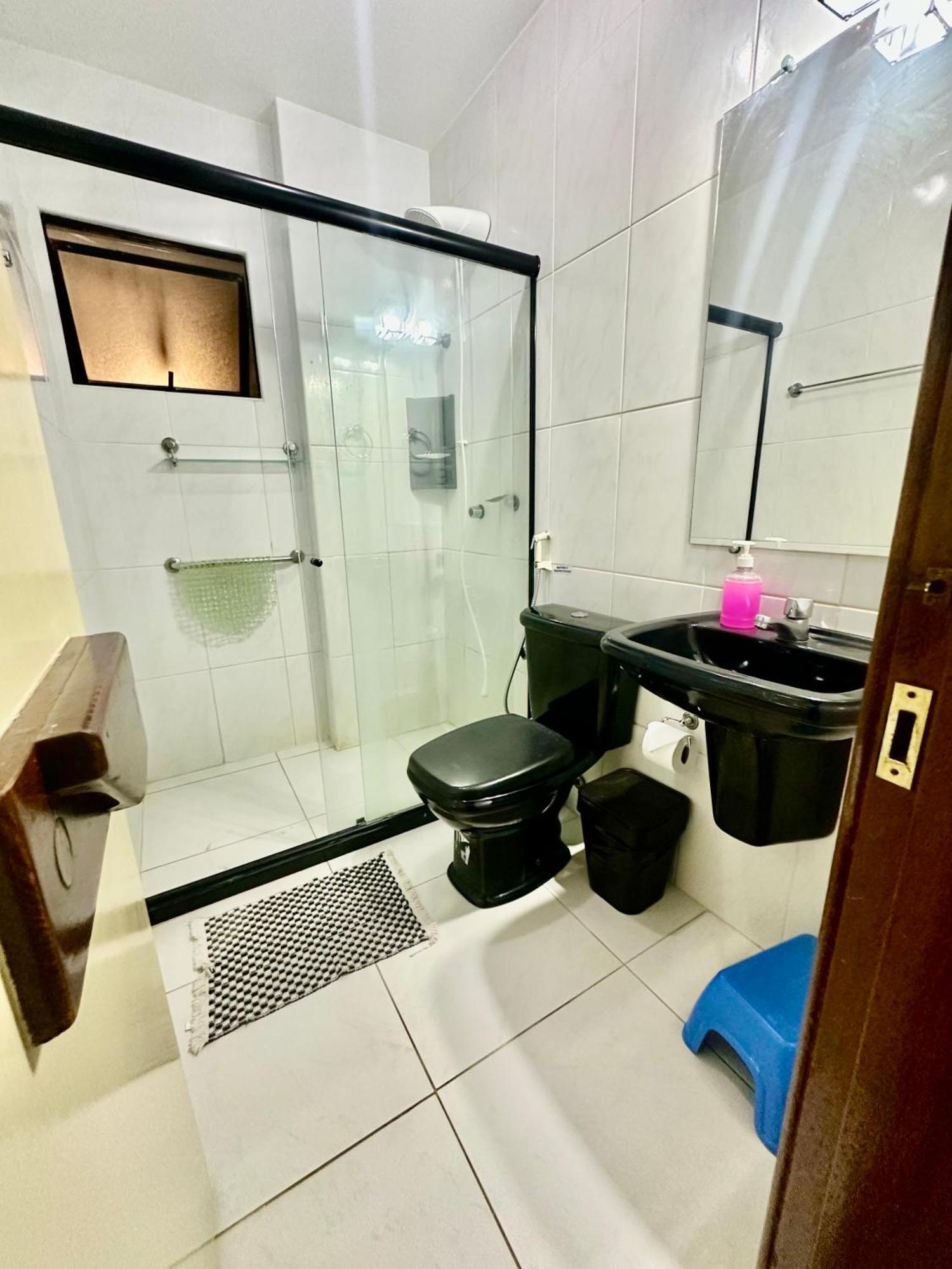 Flat Guarajuba 4 Quartos Terreo A Beira Mar - Pe Na Areia - Governanca Com Arrumadeira E Wi Fi Inclusos Camassari Zewnętrze zdjęcie