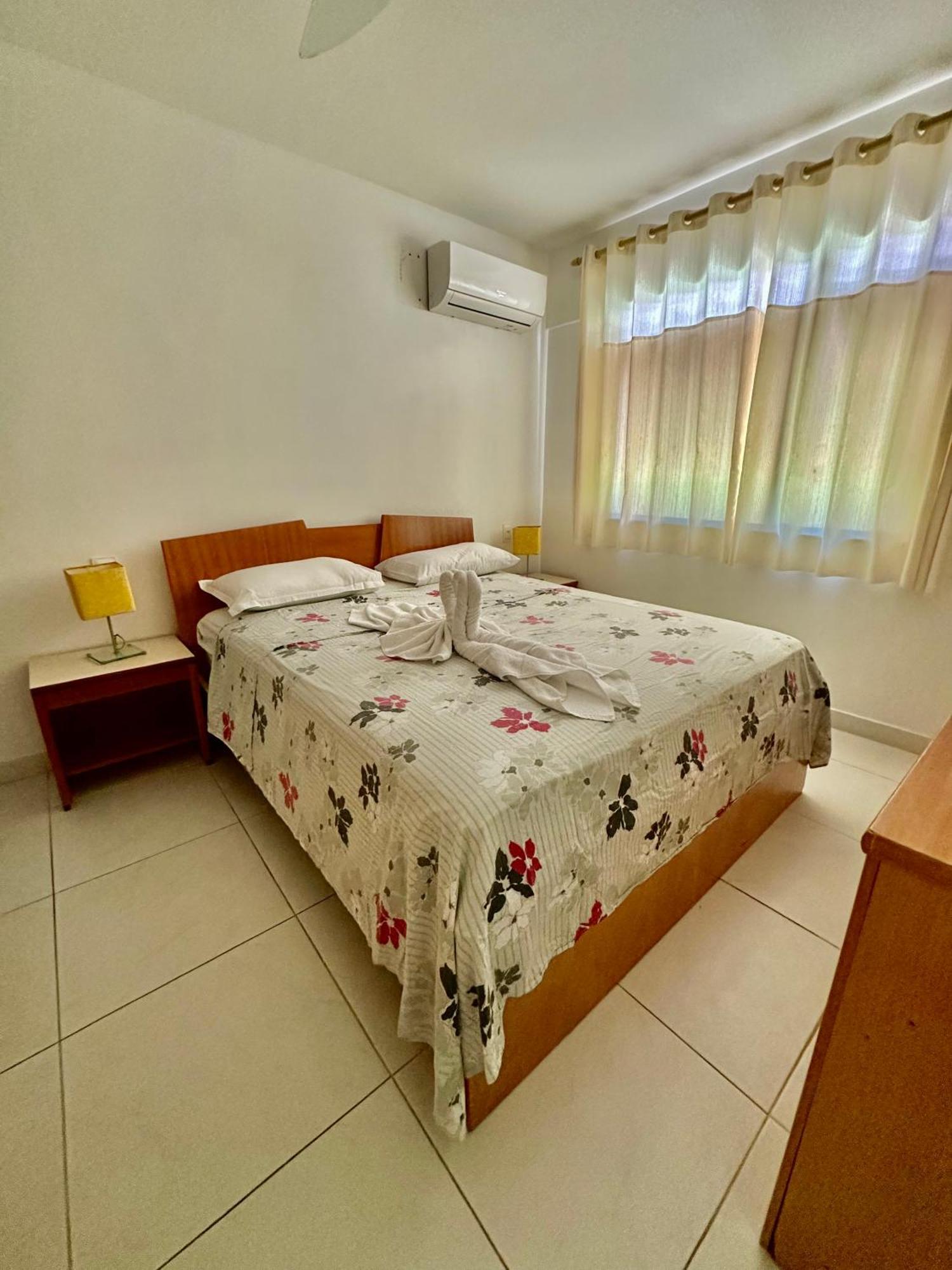 Flat Guarajuba 4 Quartos Terreo A Beira Mar - Pe Na Areia - Governanca Com Arrumadeira E Wi Fi Inclusos Camassari Zewnętrze zdjęcie